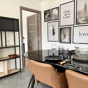 Appartement Elegant T3 Tout Confort, Saint-Pierre-en-Faucigny