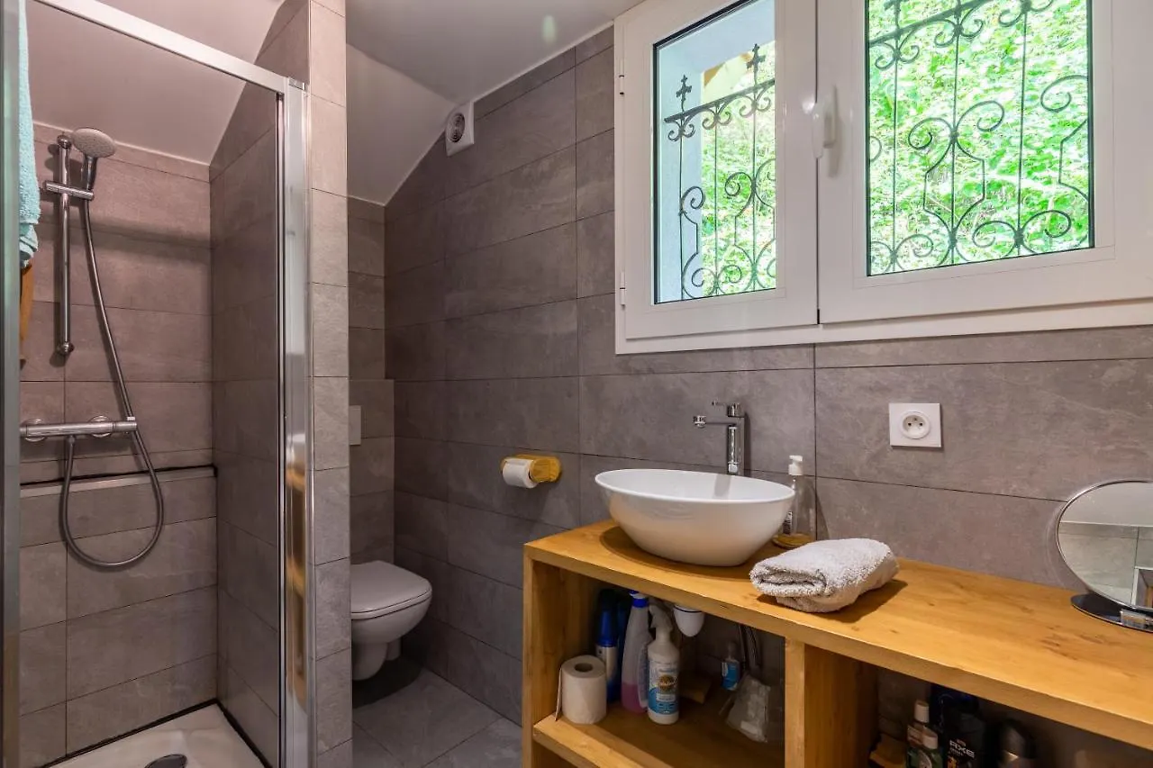 Quiet And Authentic Mountain Chalet Saint-Pierre-en-Faucigny Holiday home